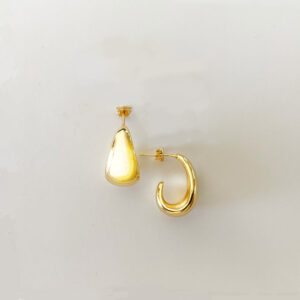 Adèle Earring – stilrena bolded örhängen i 18K guldpläterat 925 sterling silver från Livingstone Wikh Accessories