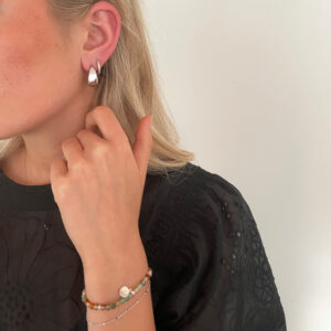 Adèle Earring – stilrena bolded örhängen i platinapläterat 925 sterling silver från Livingstone Wikh Accessories