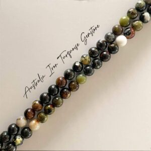 Terra Bracelet – stilrent armband i Australisk järnturkos med naturliga gröna och jordfärgade toner samt silverdetaljer från Livingstone Wikh Accessories.